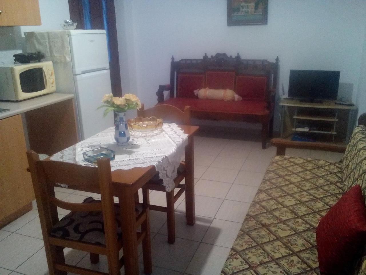 Apartment Nikos And Eva Symi