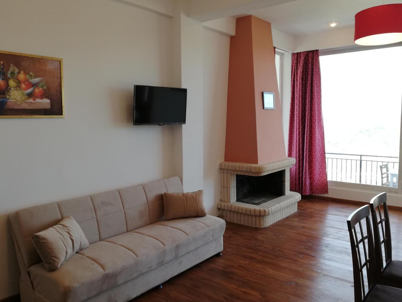 Calypso Aparthotel 2*