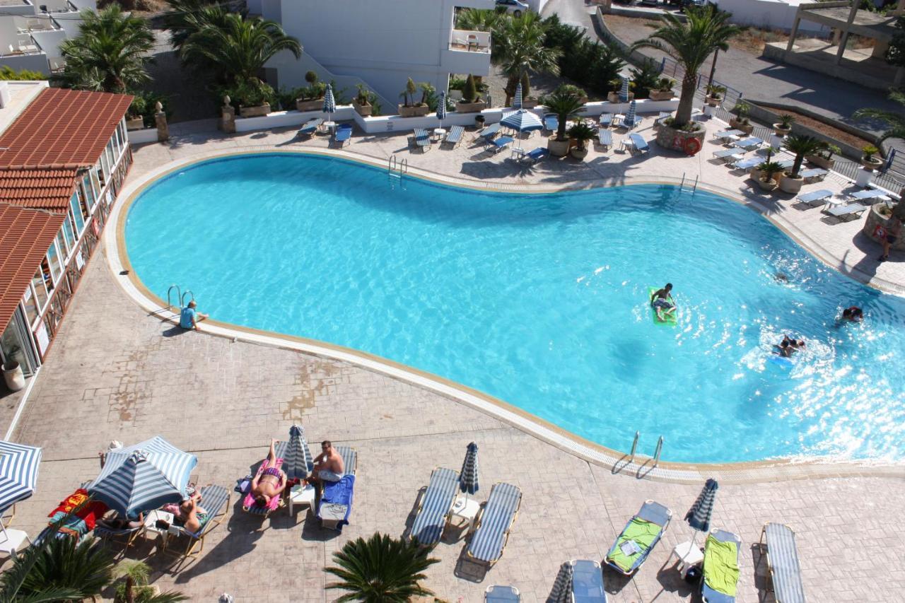 Coliseum & Hotel Pefki (Rhodes)