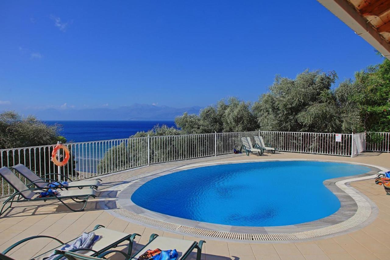 Oneiro Villa Apraos