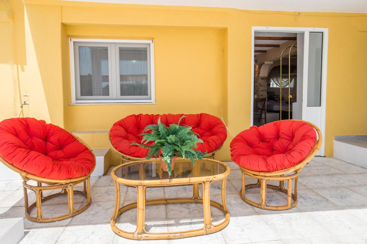 Elpis 2 Apartment