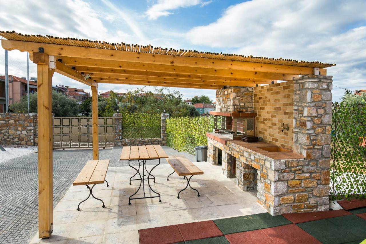Elpis 2 Apartment