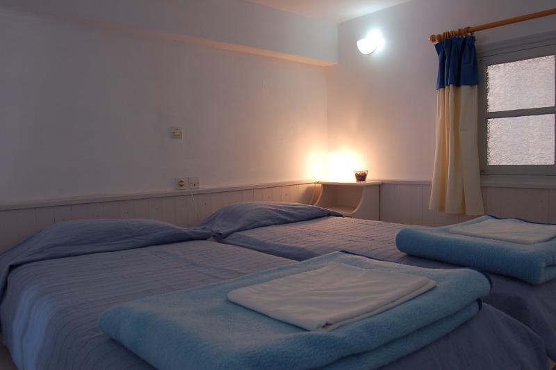 Atlantida Aparthotel Foinikia (Santorini)