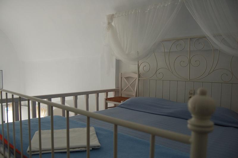 Atlantida 3* Foinikia (Santorini)