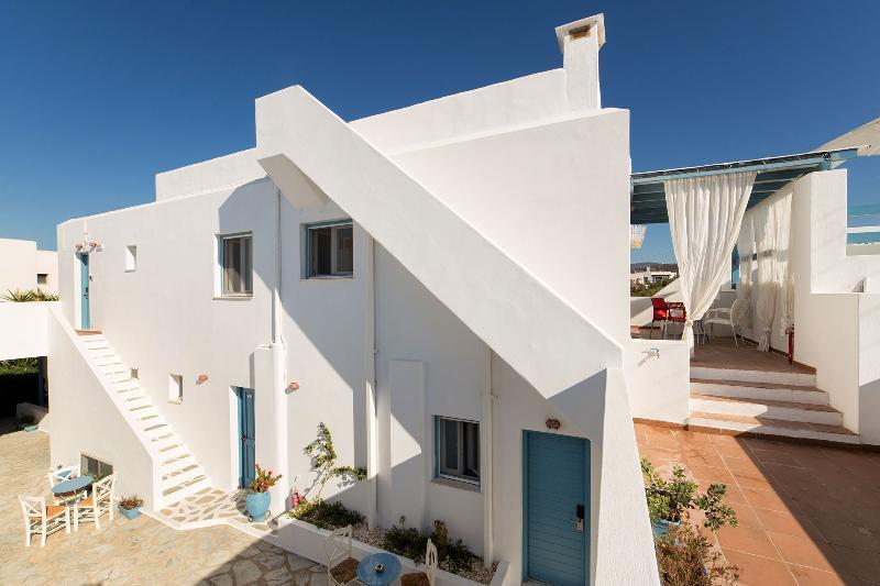 Fivos Parikia (Paros)