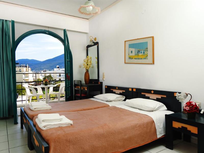 Antinoos Hotel 3*