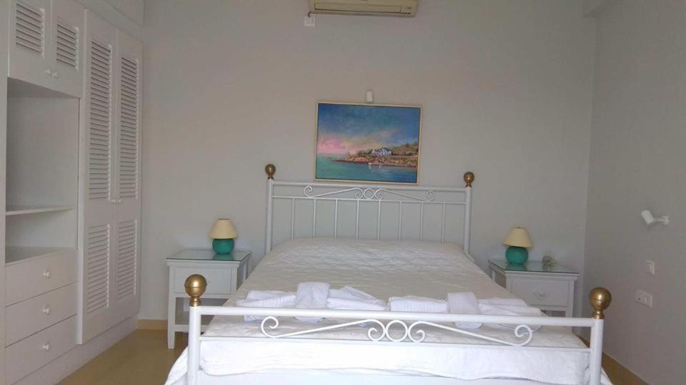 Ntafos Art Seaside Aparthotel Megas Gialos - Nites