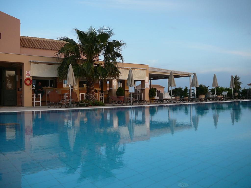 Aparthotel Astra Village And
