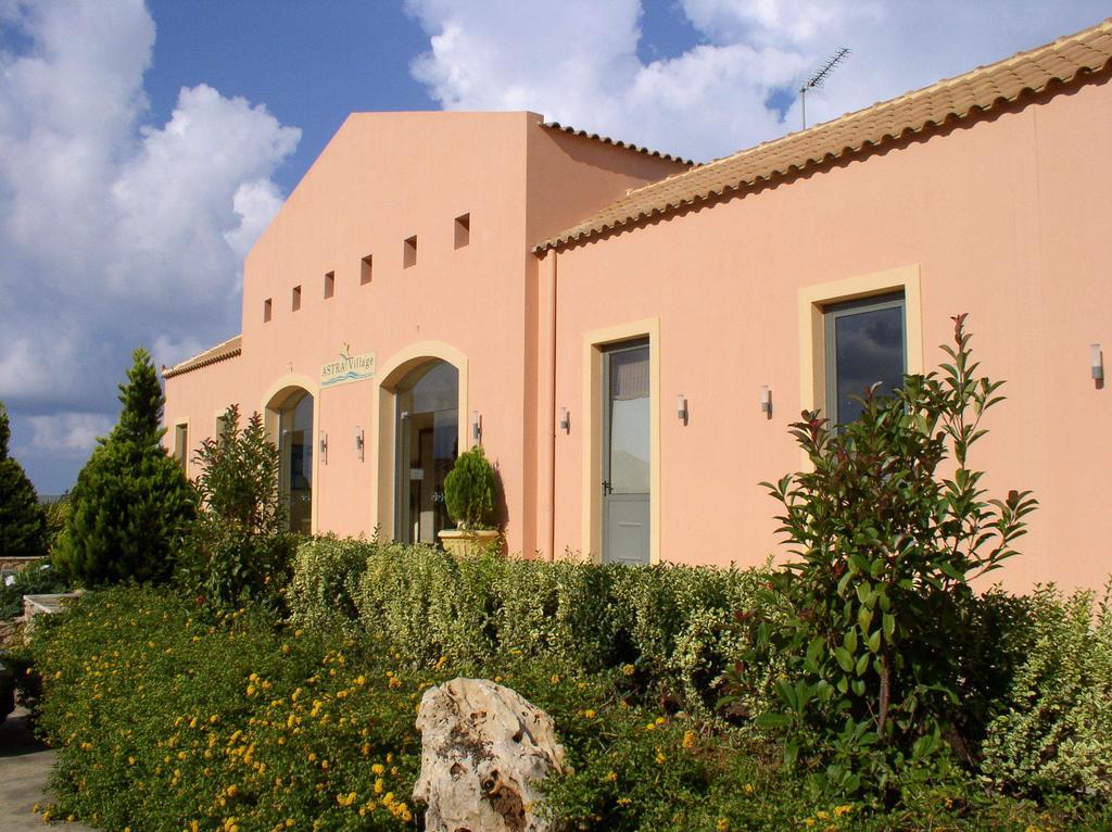 Astra Village And Aparthotel 4*