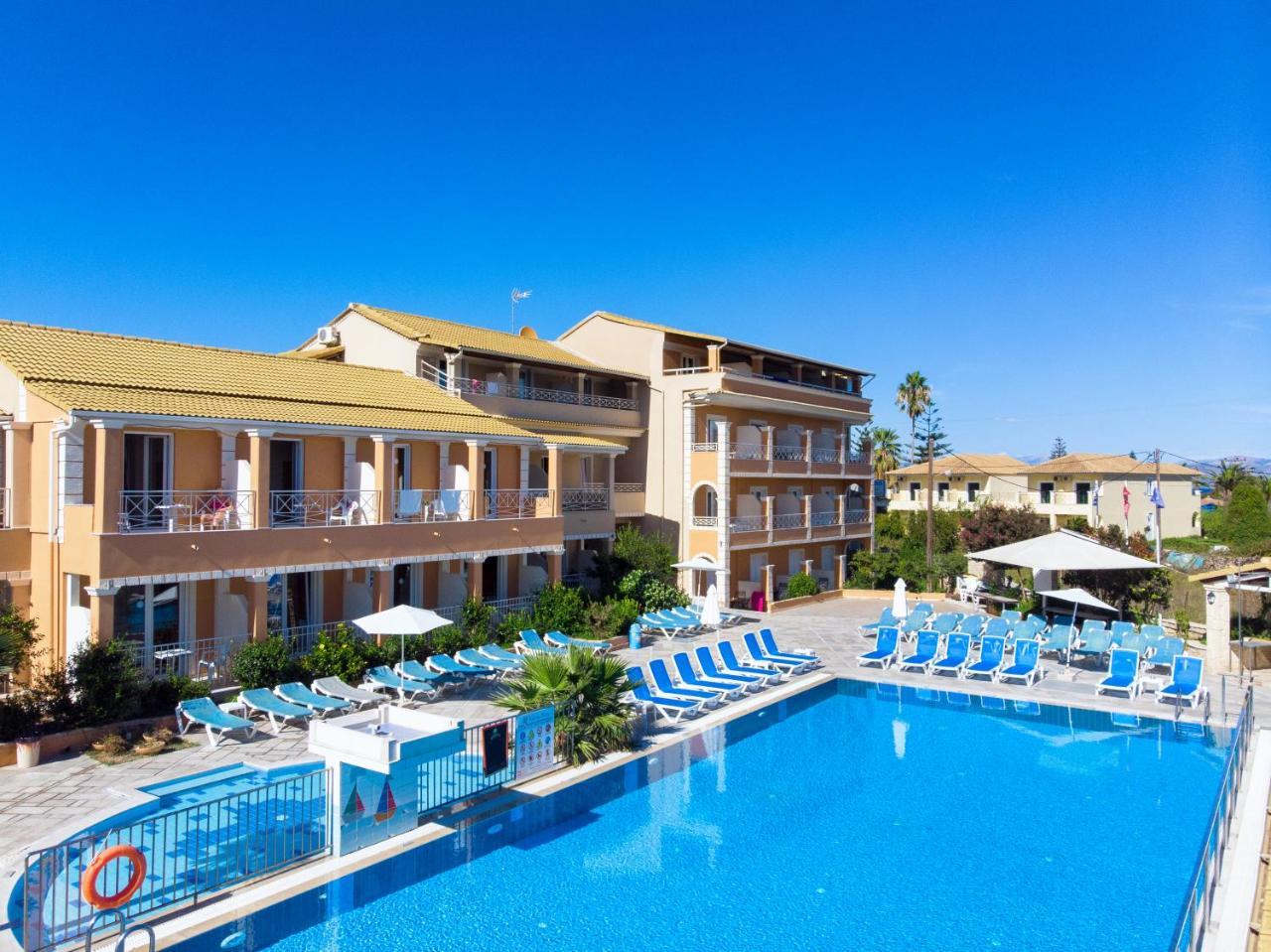 Plaza Hotel Kavos