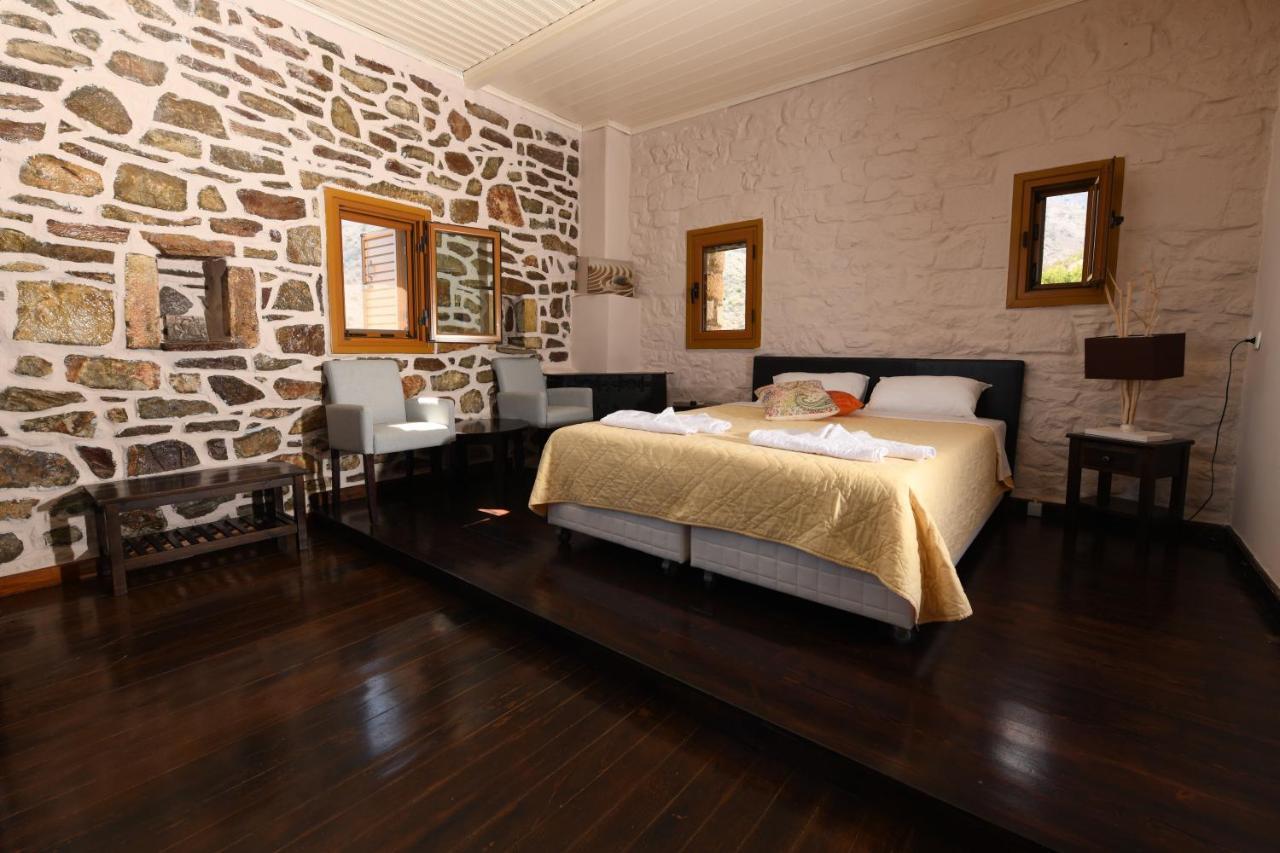 Castle Rizaraki Guest house Kokkala