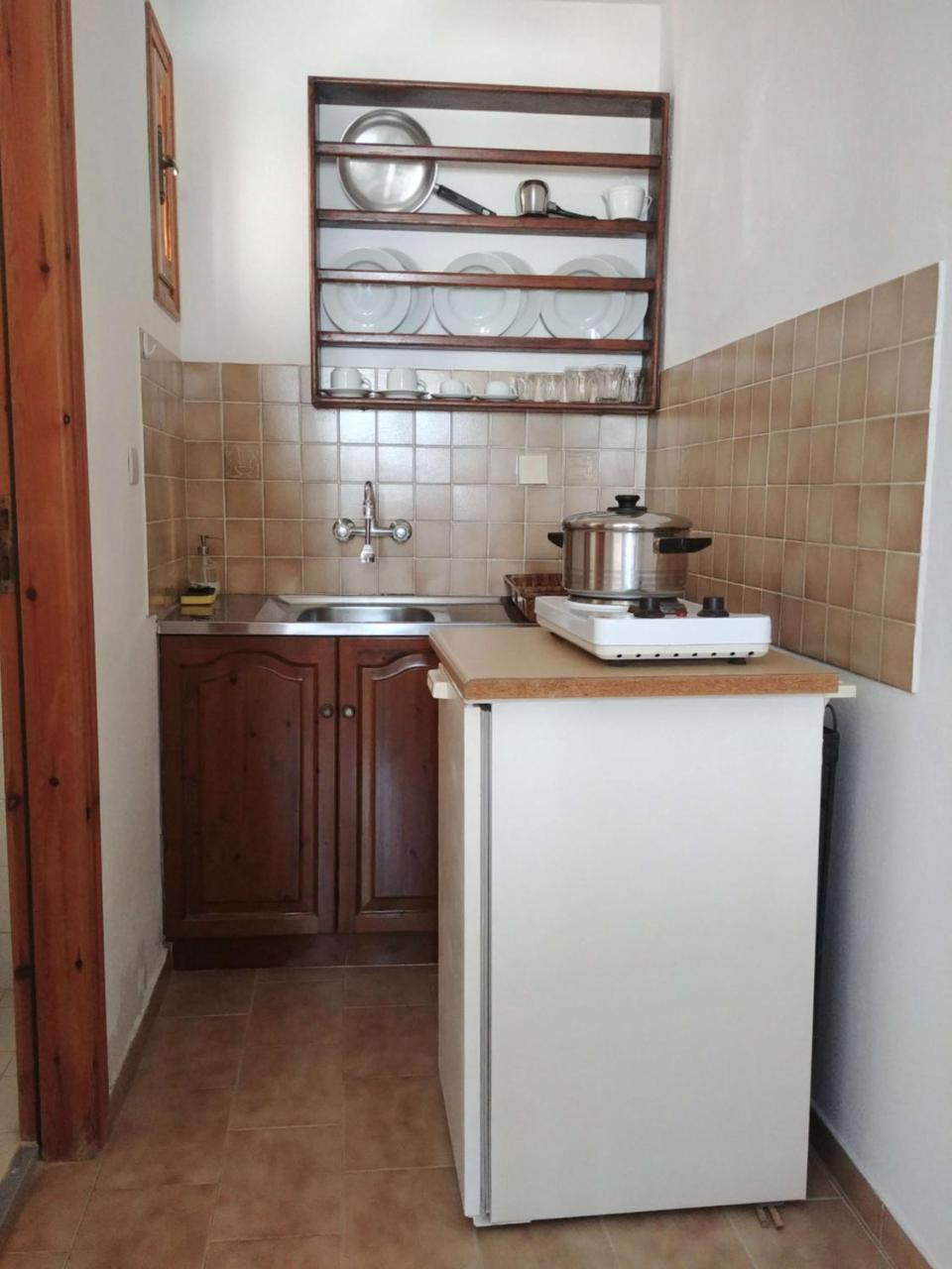 Casper's Apartment Piso Livadi