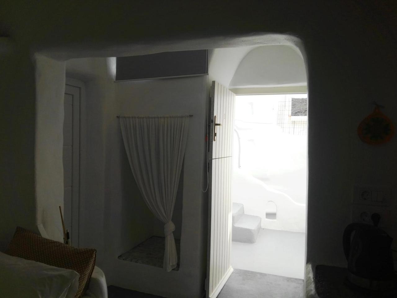 Alea Milos Guest house Milos Island