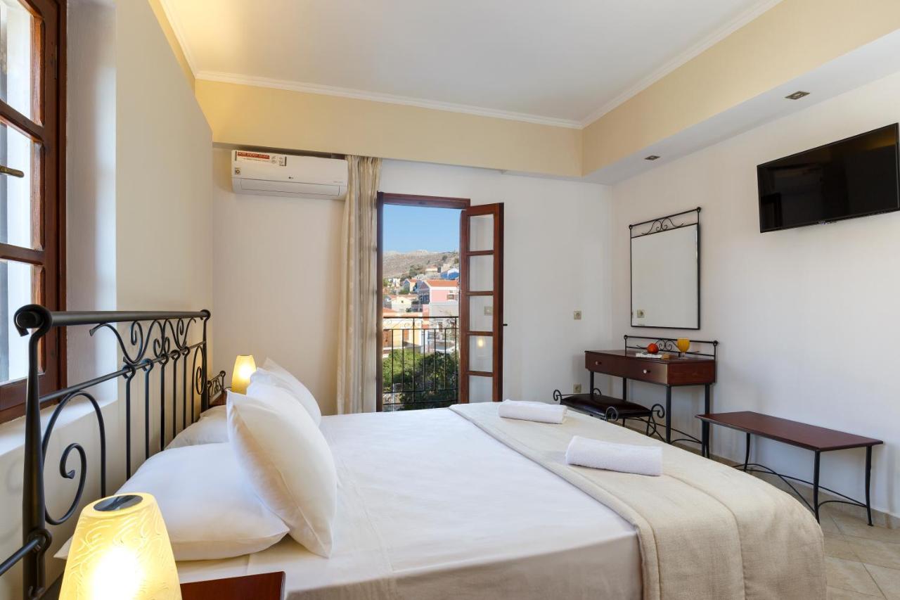 Opera House Aparthotel 4*