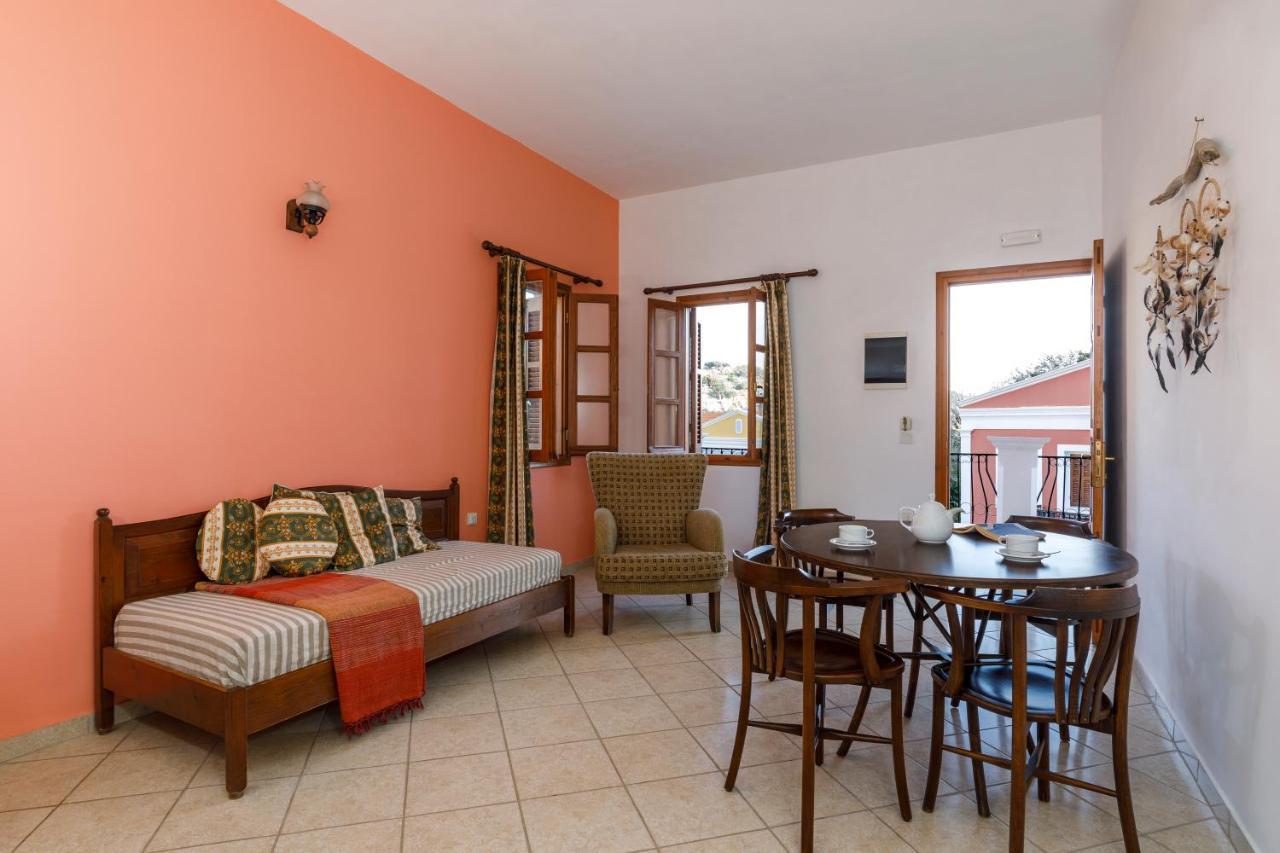 Opera House Aparthotel 4*