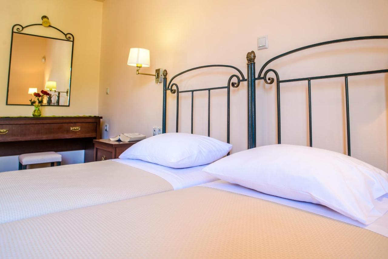 Villa Kefalos Villas *