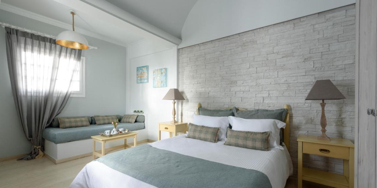 Ocean Bay Kamari (Santorini)