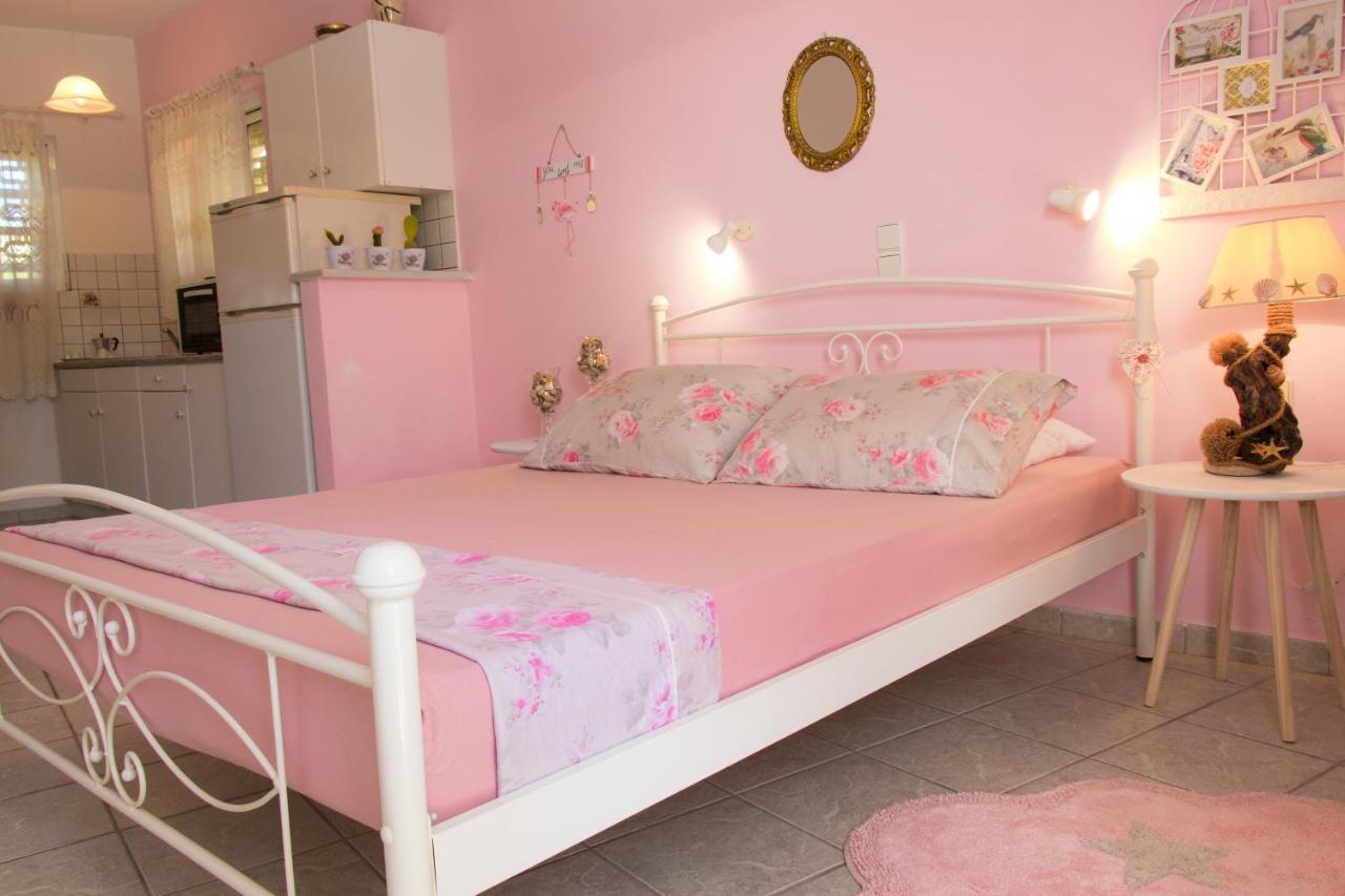 Daizy Boutique Apartment Laganas