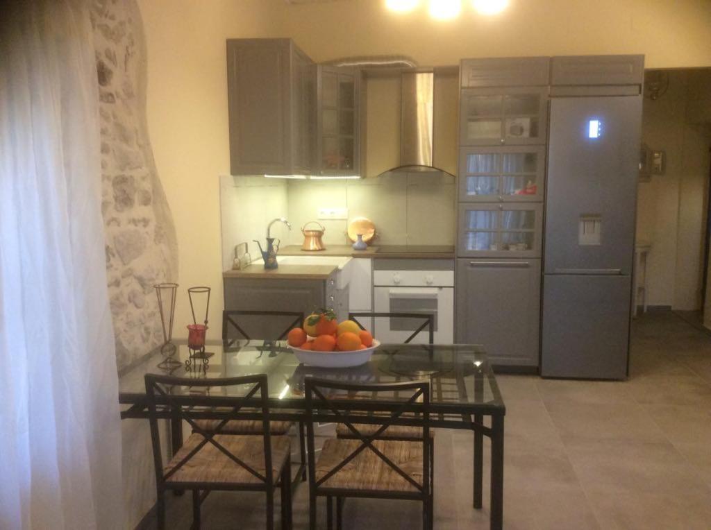 Kritikies Elyros Apartment