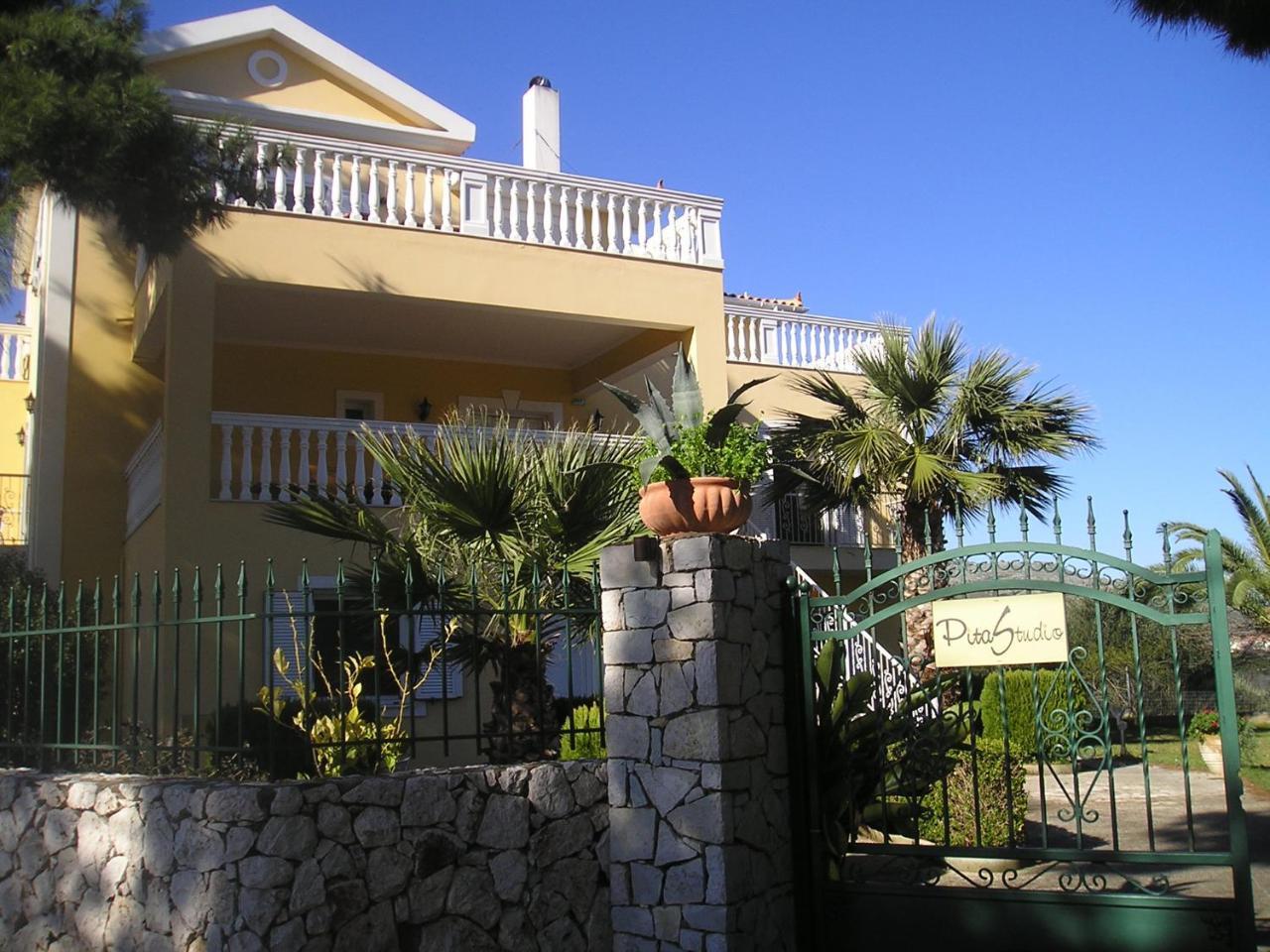 Nikolaos Skala Aparthotel *