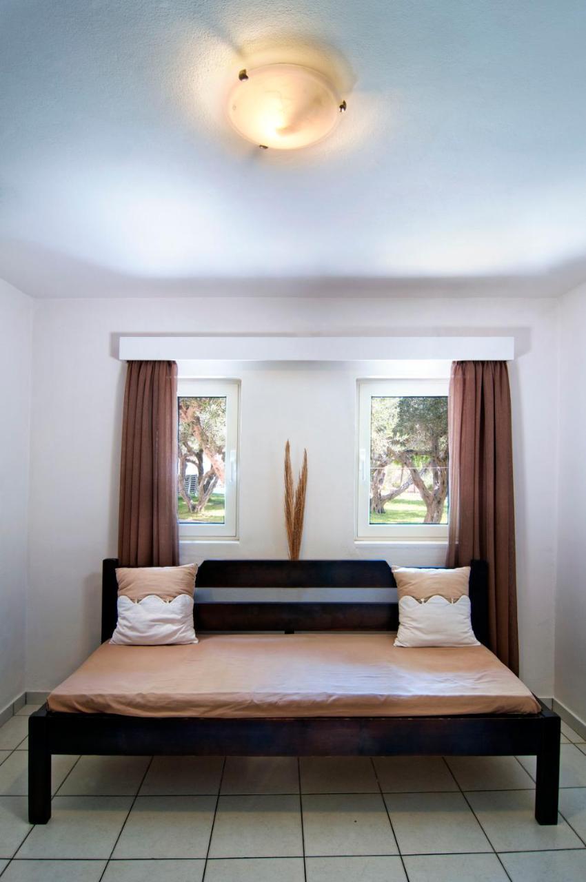Ourania Aparthotel