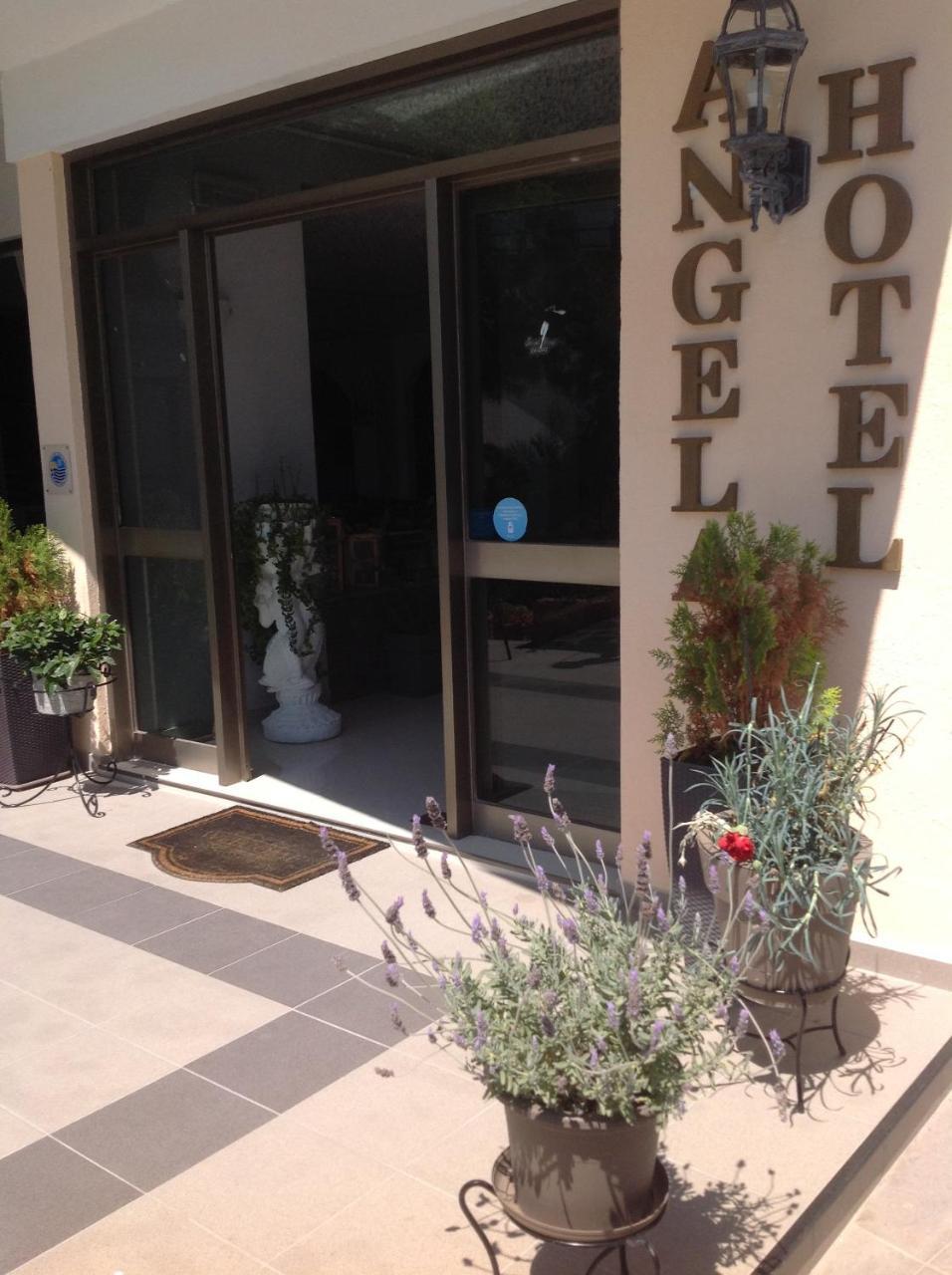 Angela Hotel