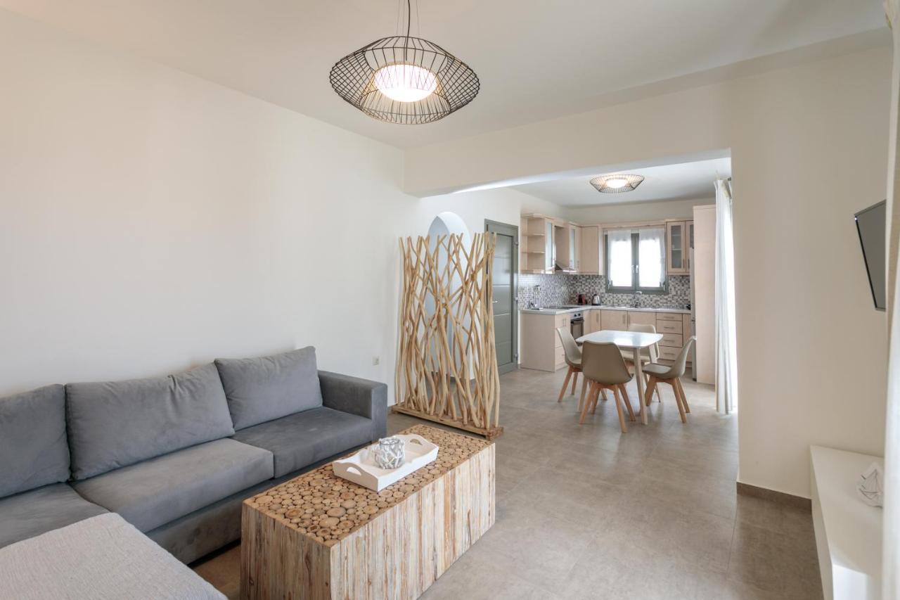 Sweet Naxos Aparthotel 3*