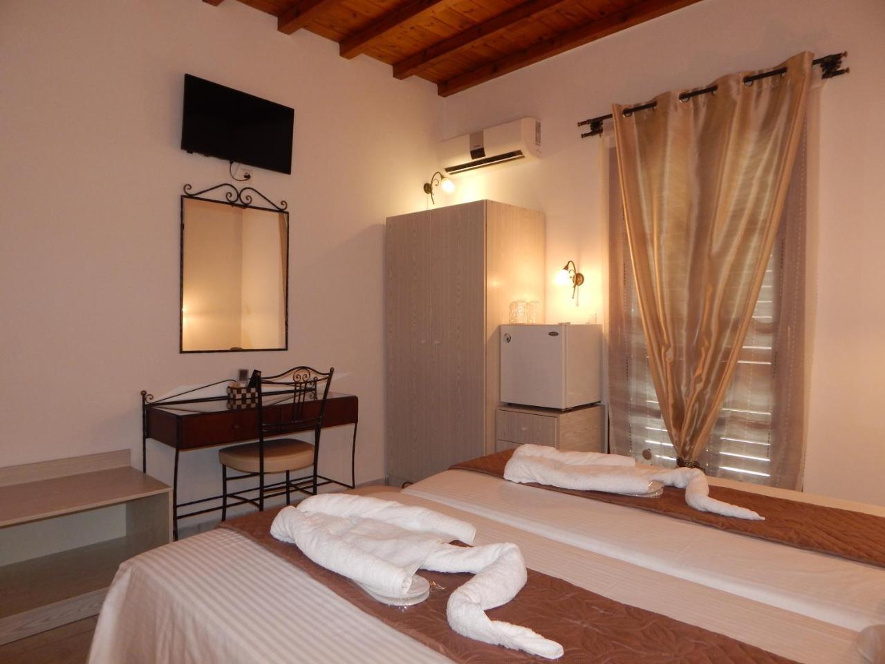 Bed & Breakfast Nisiotiko House In Tinos Near The 3*