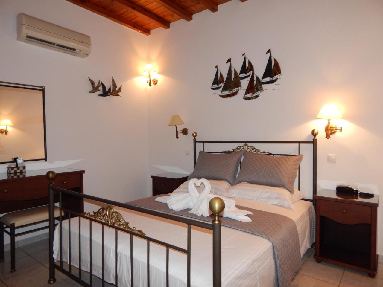 Nisiotiko House In Tinos Near The Bed & Breakfast 3*