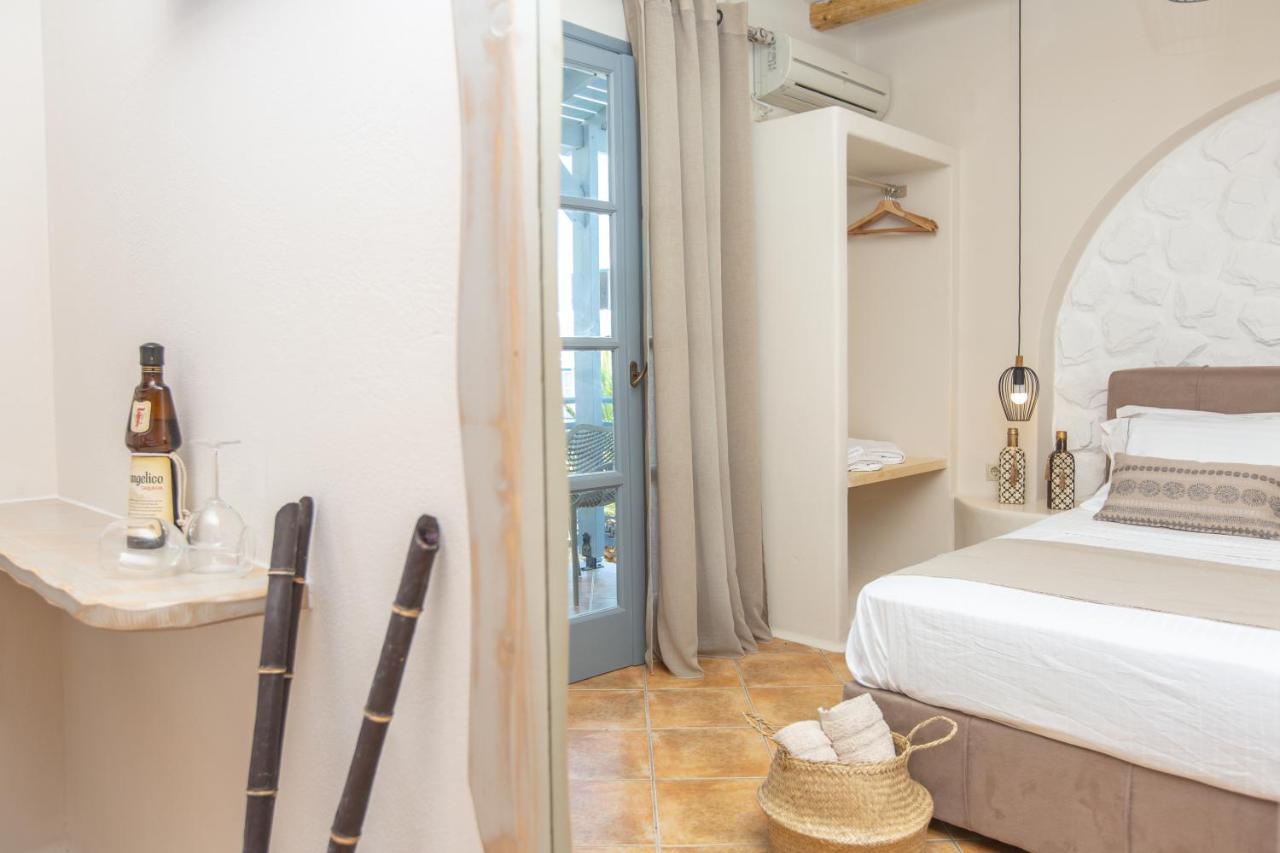 Hotel Ampelos