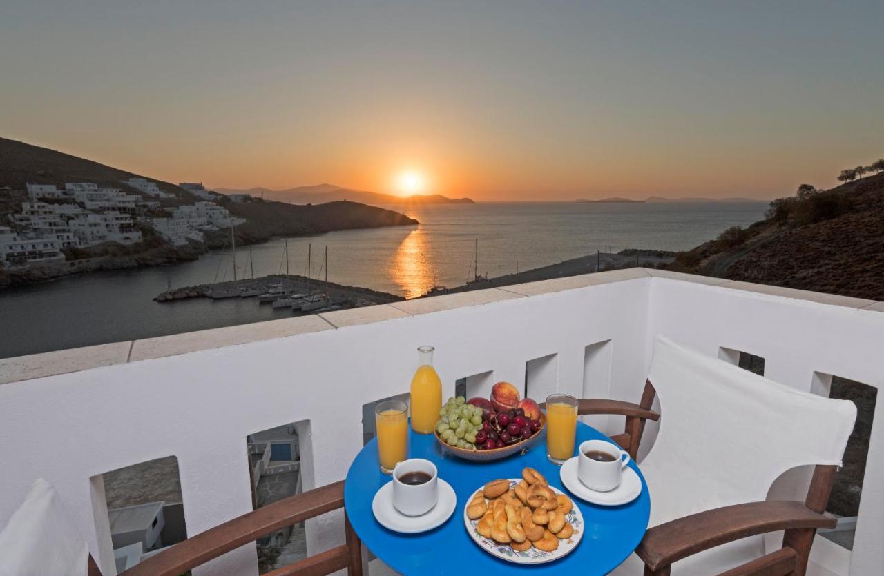 Yalos Hotel 2*