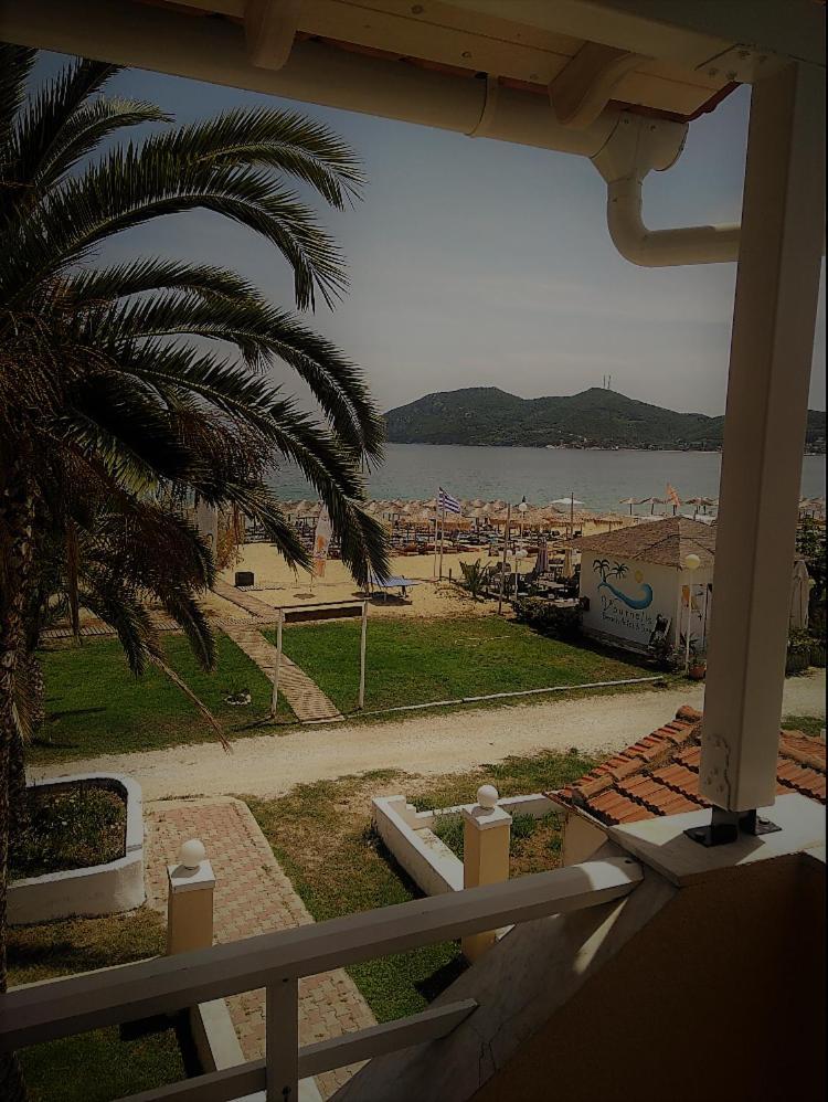 Marinis Boutique Hotel *