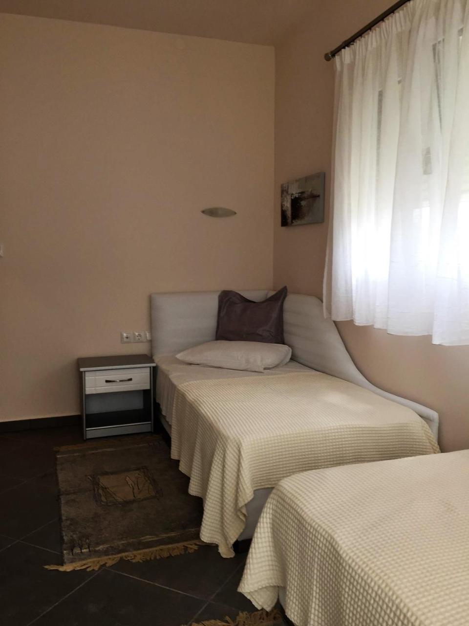 Hotel Marinis Boutique *