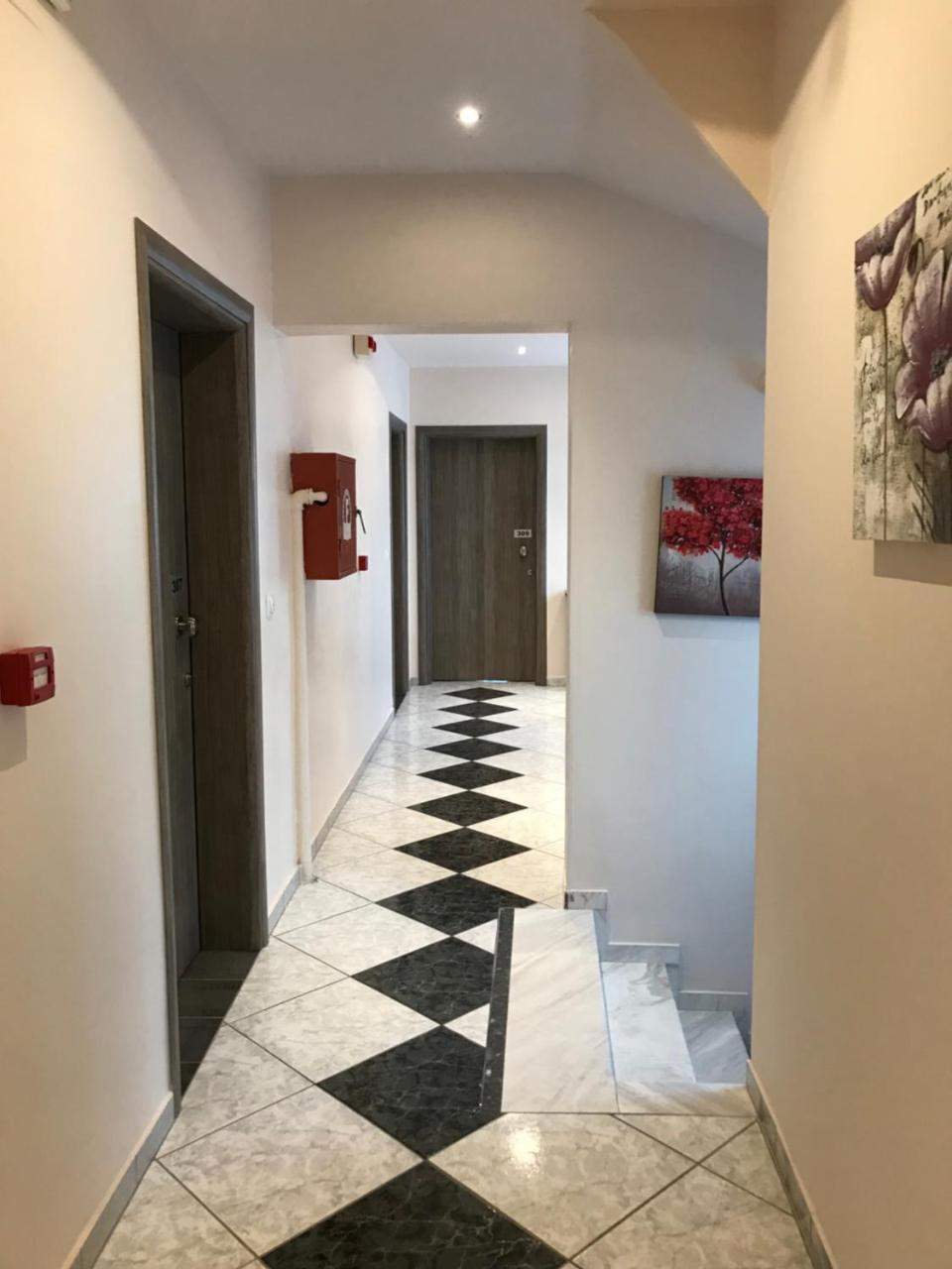 Marinis Boutique * Nea Iraklitsa
