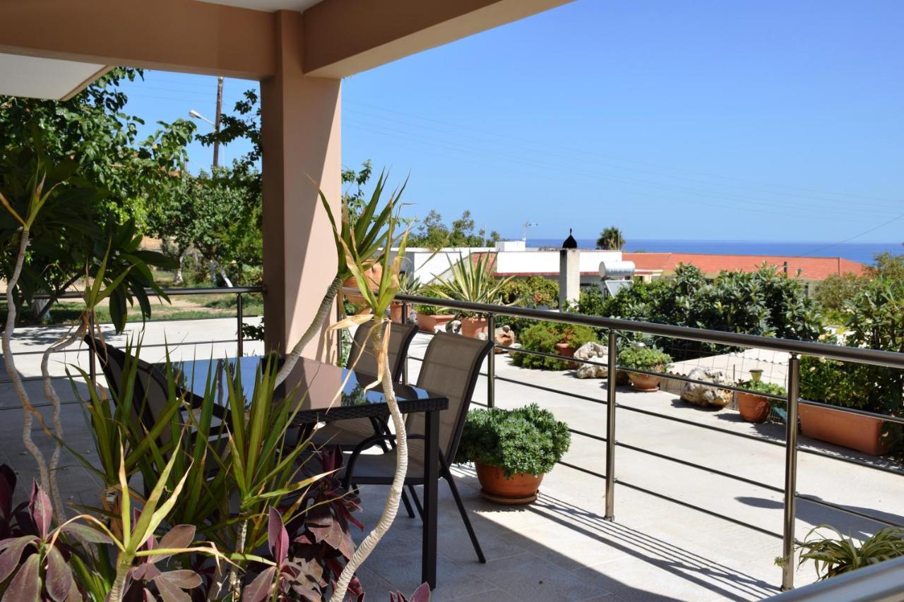 Neso - Peter's Flat Steps To With Great Views * Kolymbari