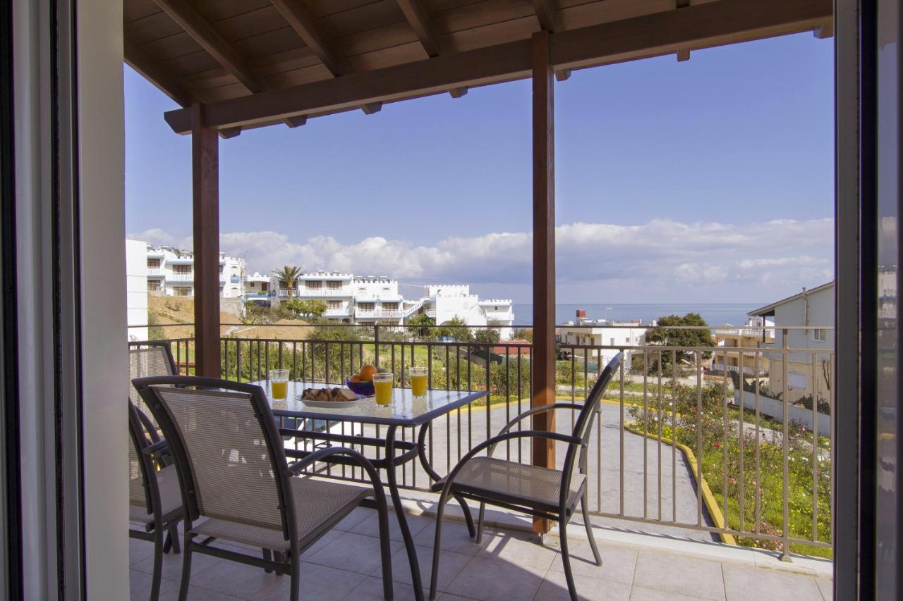 Like Agia Marina (Crete)