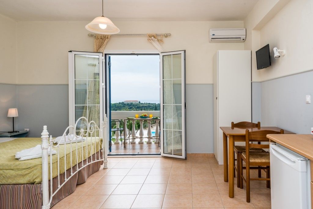 Nostos Hotel Mousata