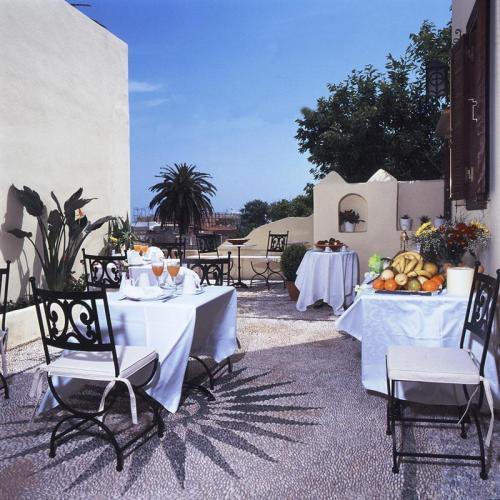 Hotel Nikos Takis Fashion Boutique