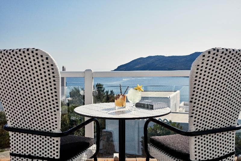 Archipelagos - Small Luxury Of The World