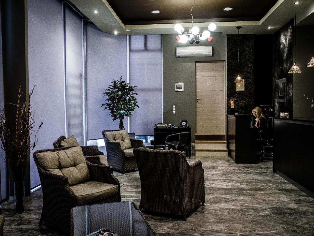 Aparthotel Gina'S Studios 3*