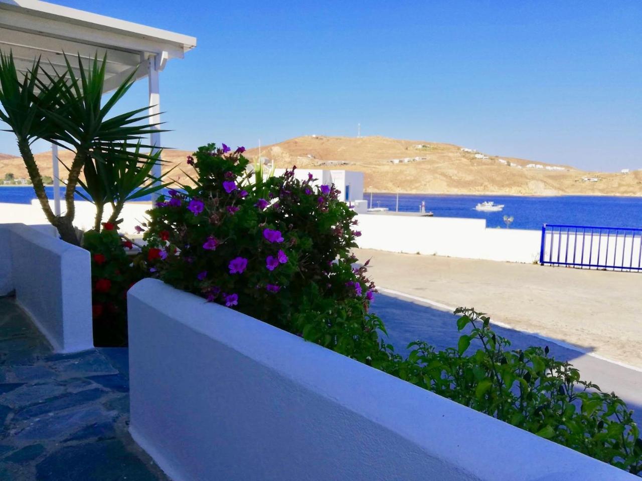 Pounti Guest house *
