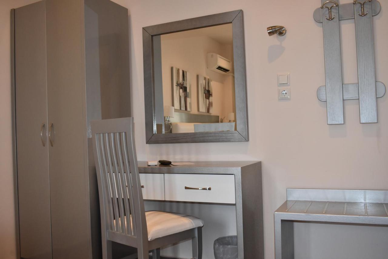Marinis Boutique Hotel Nea Iraklitsa
