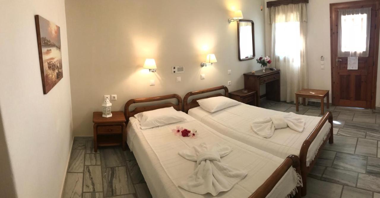 Narkissos Aliki (Paros)