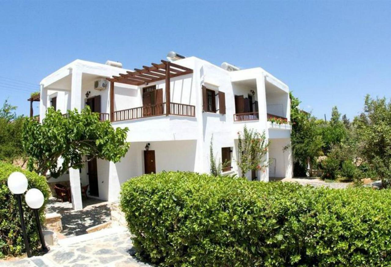 Alianthos Aparthotel 3*