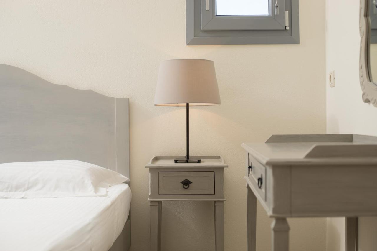 Iliada Villas Aparthotel 3*