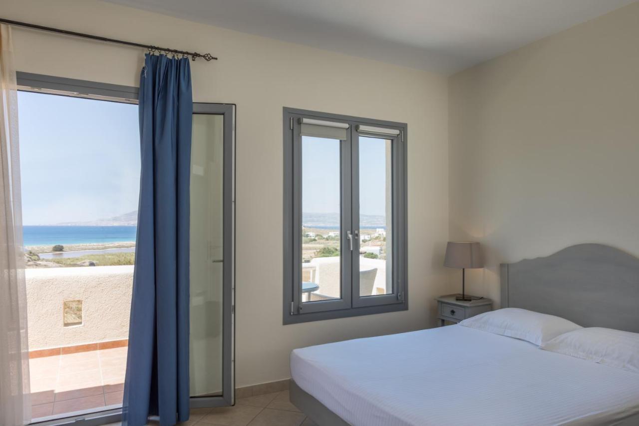 Iliada Villas 3* Agios Prokopios (Naxos)