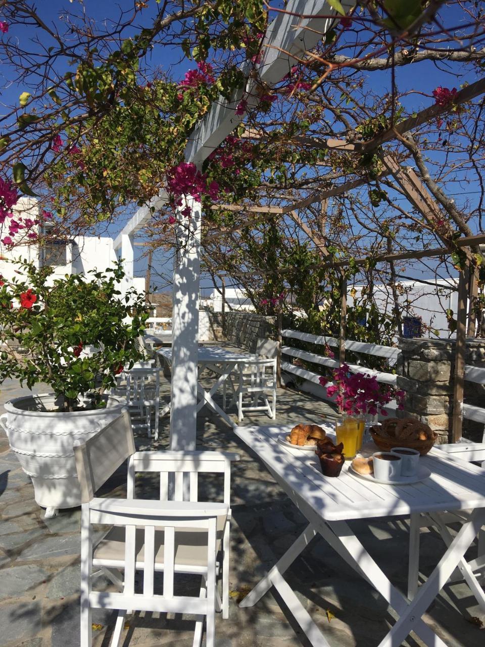 Stefano Naousa (Paros)
