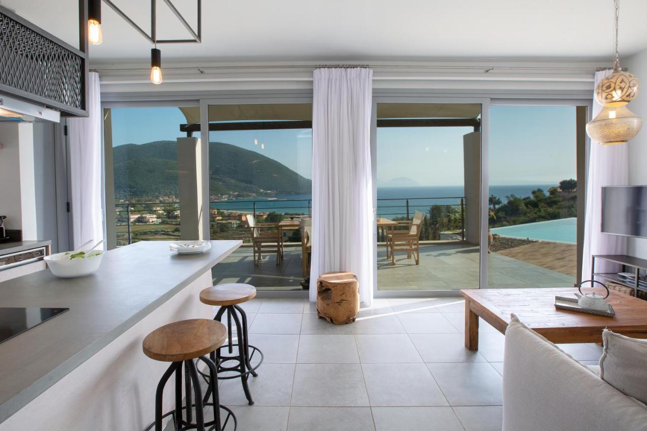 Villa Anemos Luxury *
