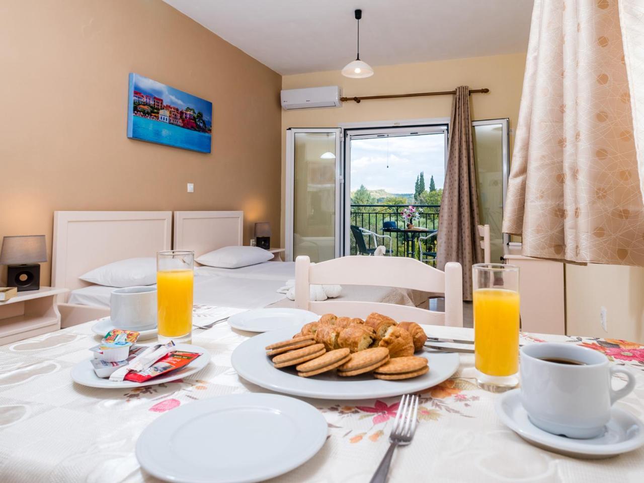 Aparthotel Dallas Svoronata