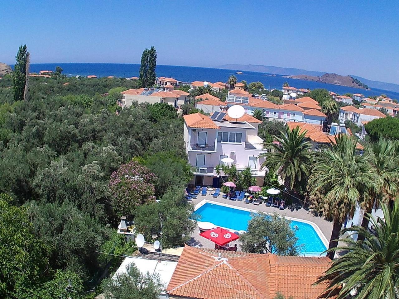 Gardens Anaxos